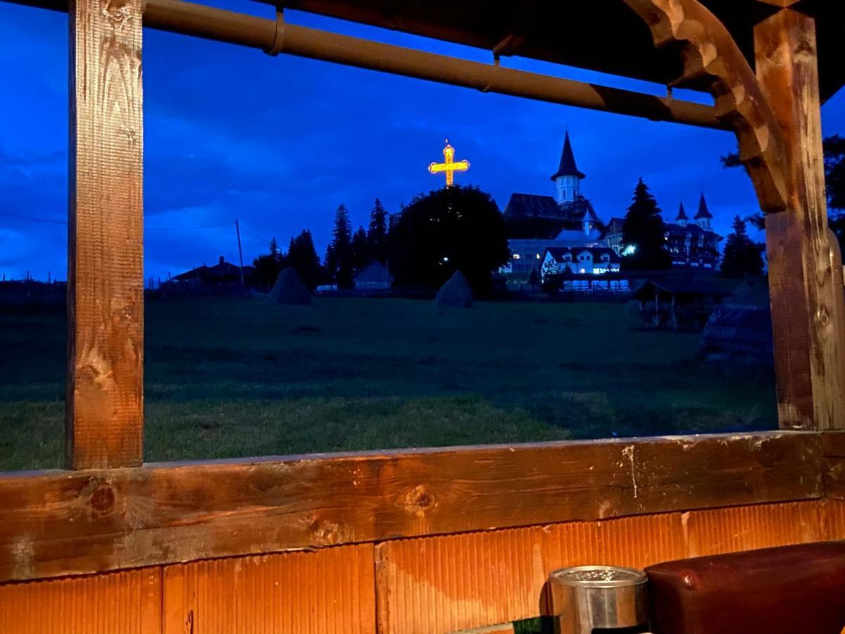 Cabana Vlad 1 Piatra Fantanele Zewnętrze zdjęcie