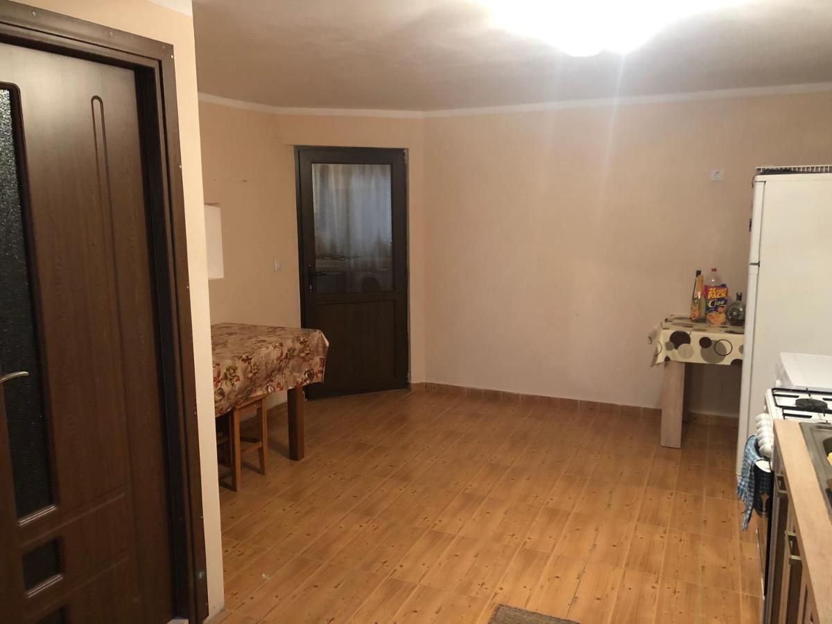 Cabana Vlad 1 Piatra Fantanele Zewnętrze zdjęcie
